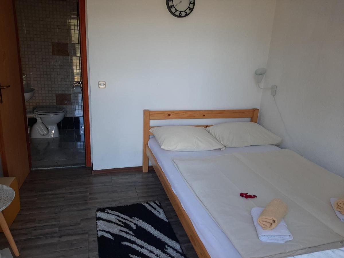 Soba Lana Hotel Яйце Екстериор снимка