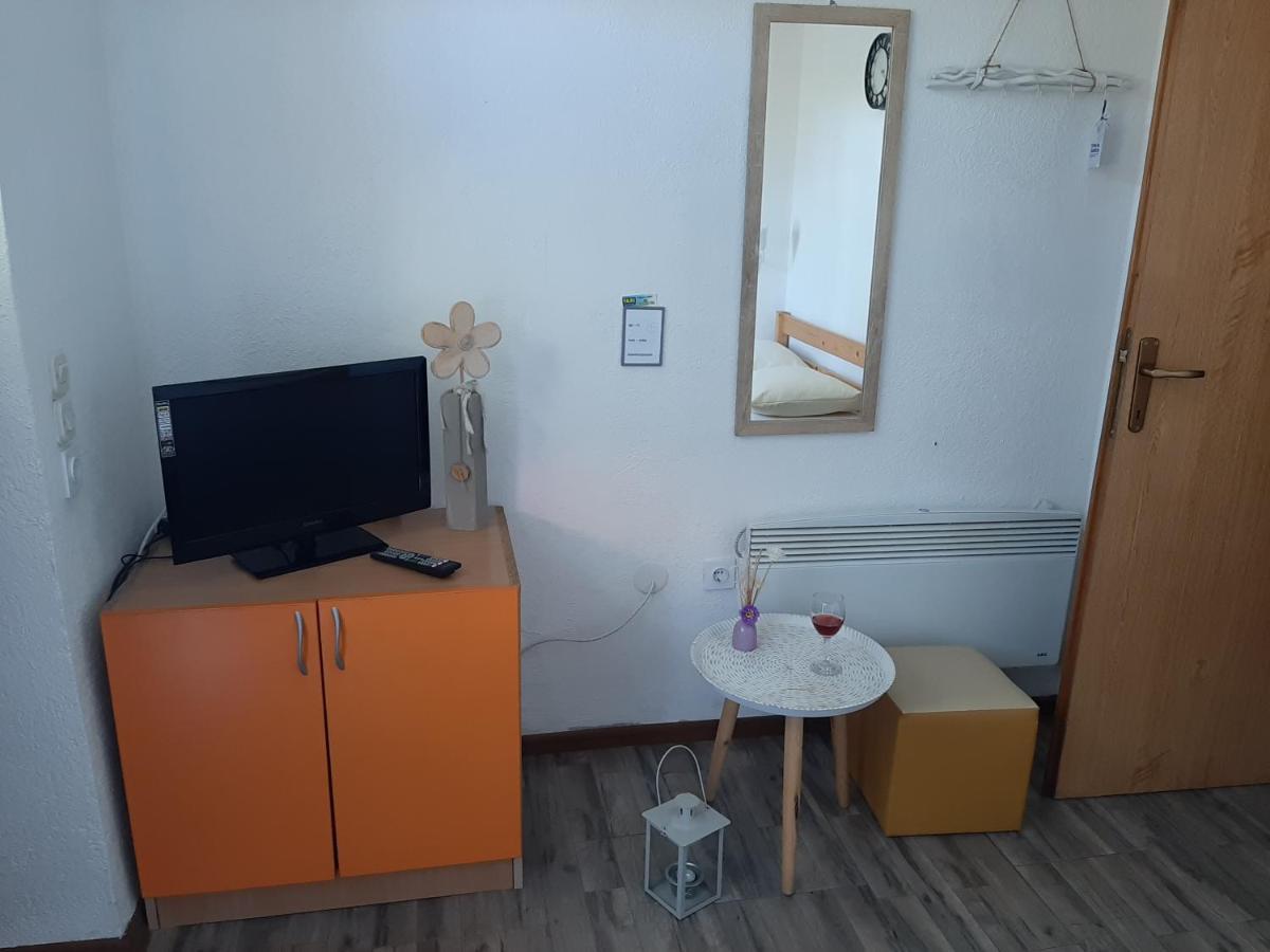 Soba Lana Hotel Яйце Екстериор снимка